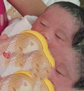 李先生今年30岁，宝宝来得不算晚但也是不易